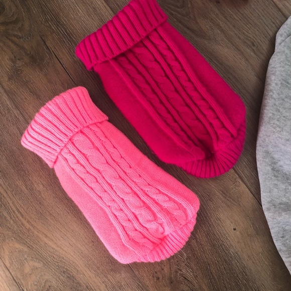 Small Dog Puppy Supplies Lot - Sling Sweaters Leashes Harness - Picture 3 of 10